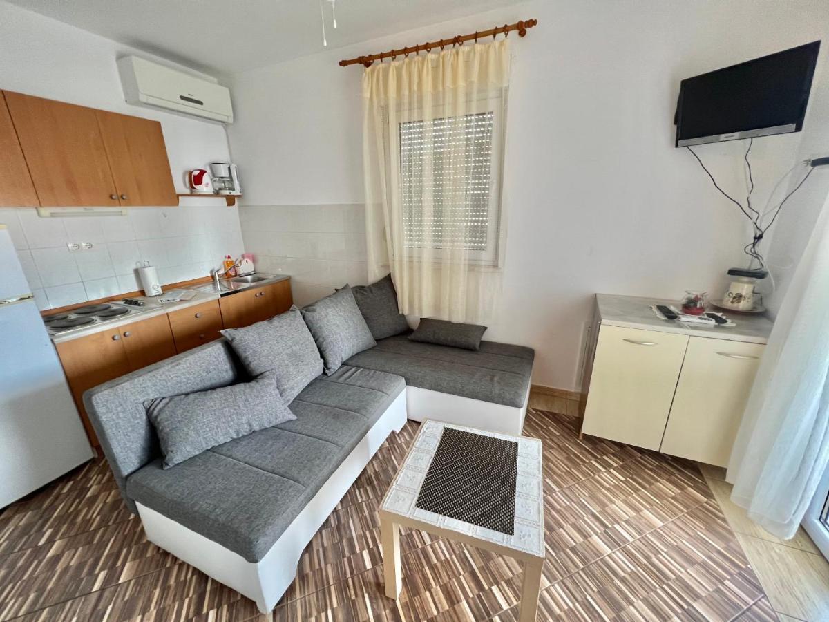 Apartmani Marija Dramalj Exterior foto
