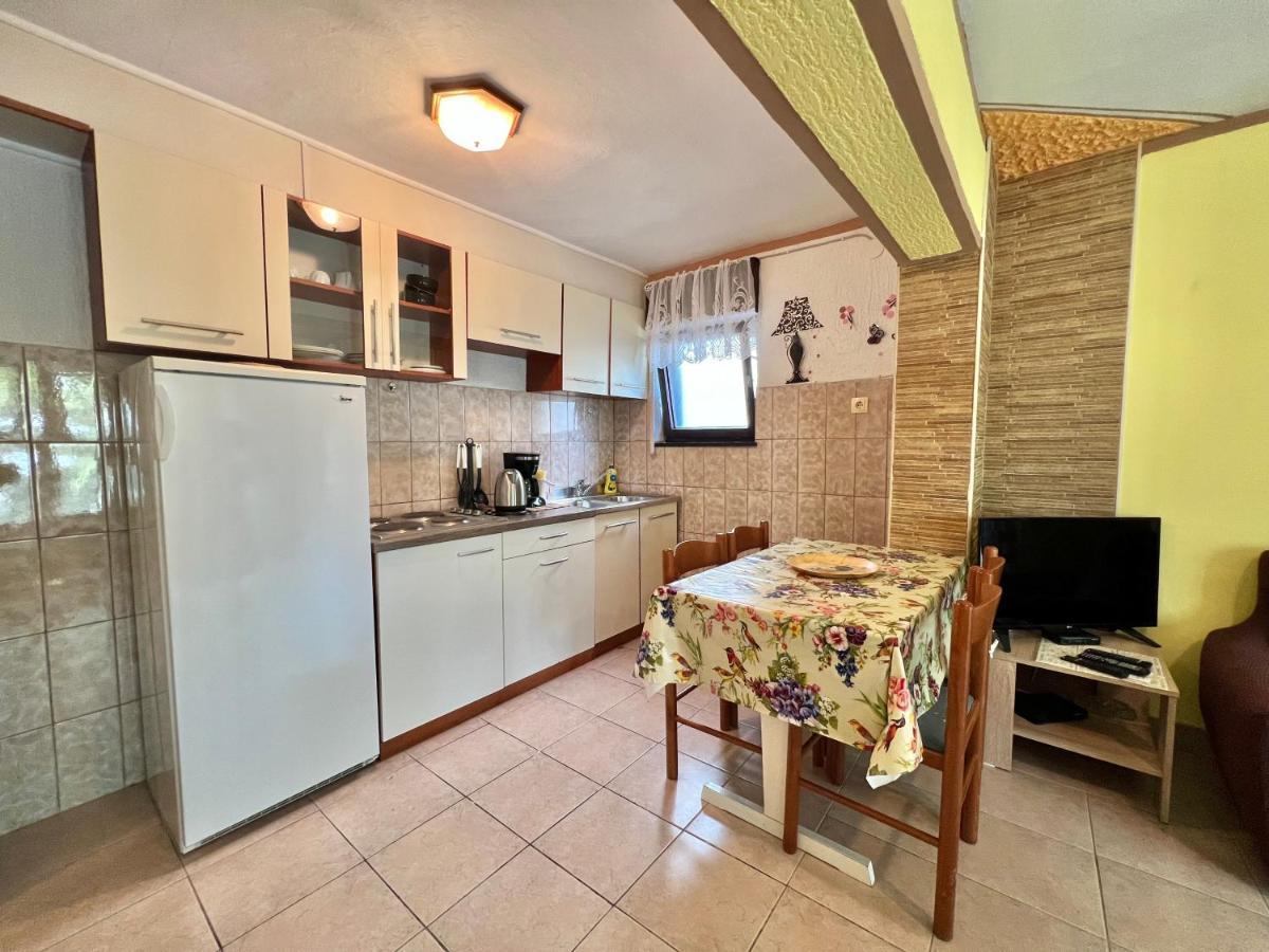 Apartmani Marija Dramalj Exterior foto