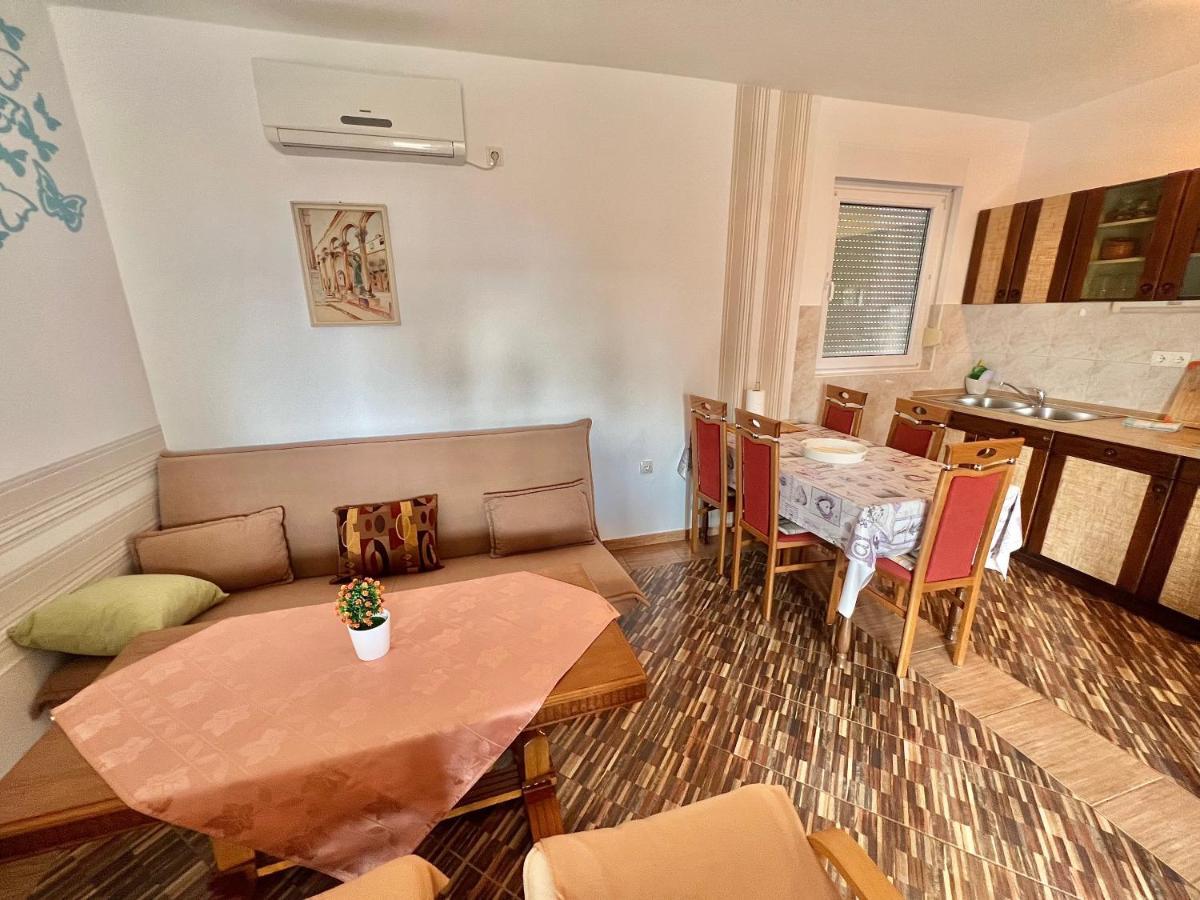 Apartmani Marija Dramalj Exterior foto