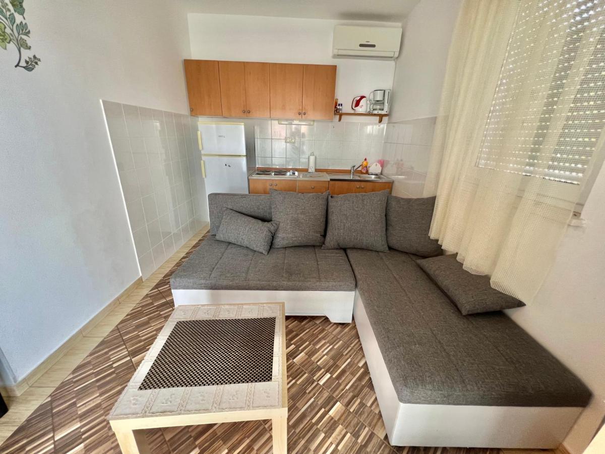 Apartmani Marija Dramalj Exterior foto
